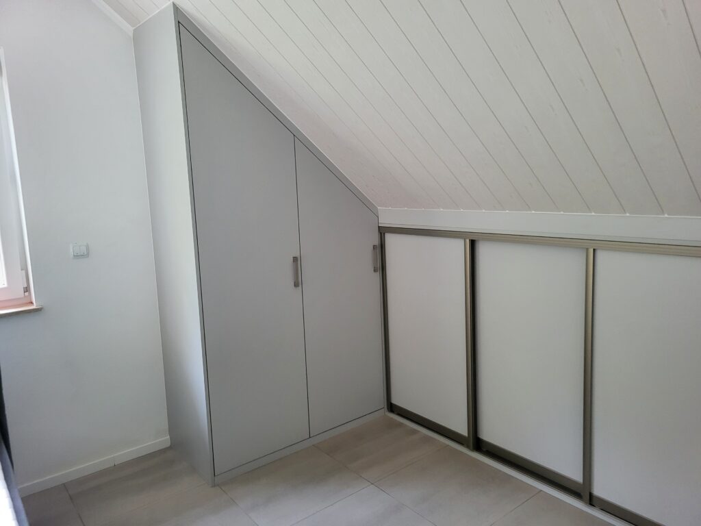 Dachschräge schrank drempel nach mass